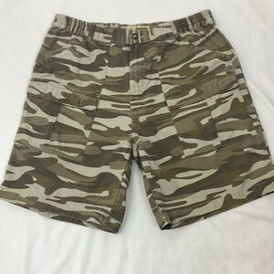 Cabela’s Men's Camouflage Cargo Shorts size 36 waist